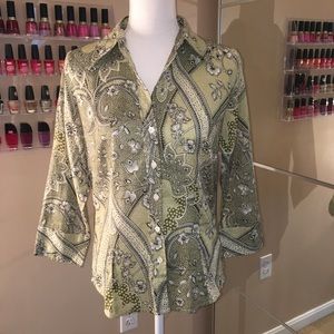 Ann Taylor women’s shirt sizes 6